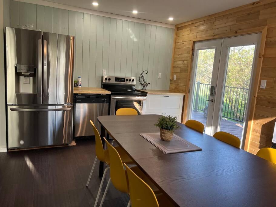 Family Friendly Cottage ☆Walking Distance To Beach Lion's Head Exterior foto