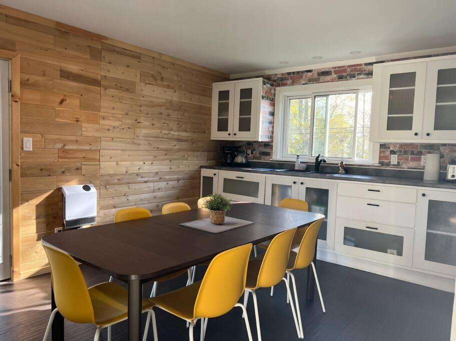 Family Friendly Cottage ☆Walking Distance To Beach Lion's Head Exterior foto